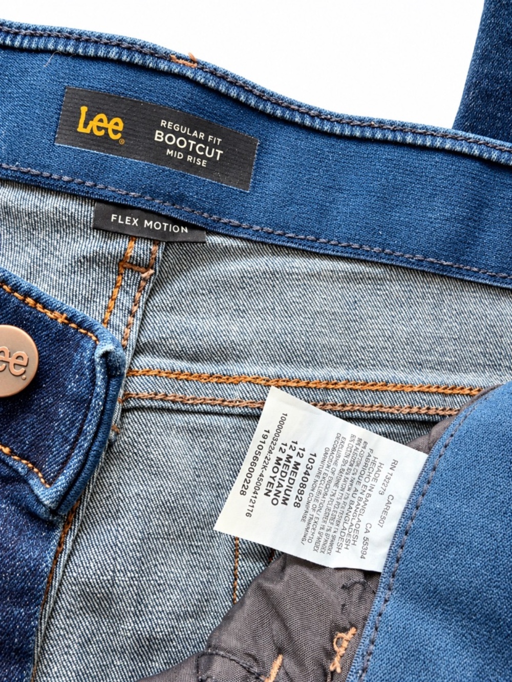 Lee Flex Motion Bootcut Jeans | Mid Rise | Size 12 Medium